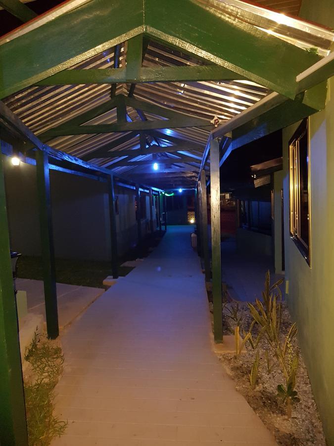 Mama Lee'S Lodge Yamoransa Dış mekan fotoğraf