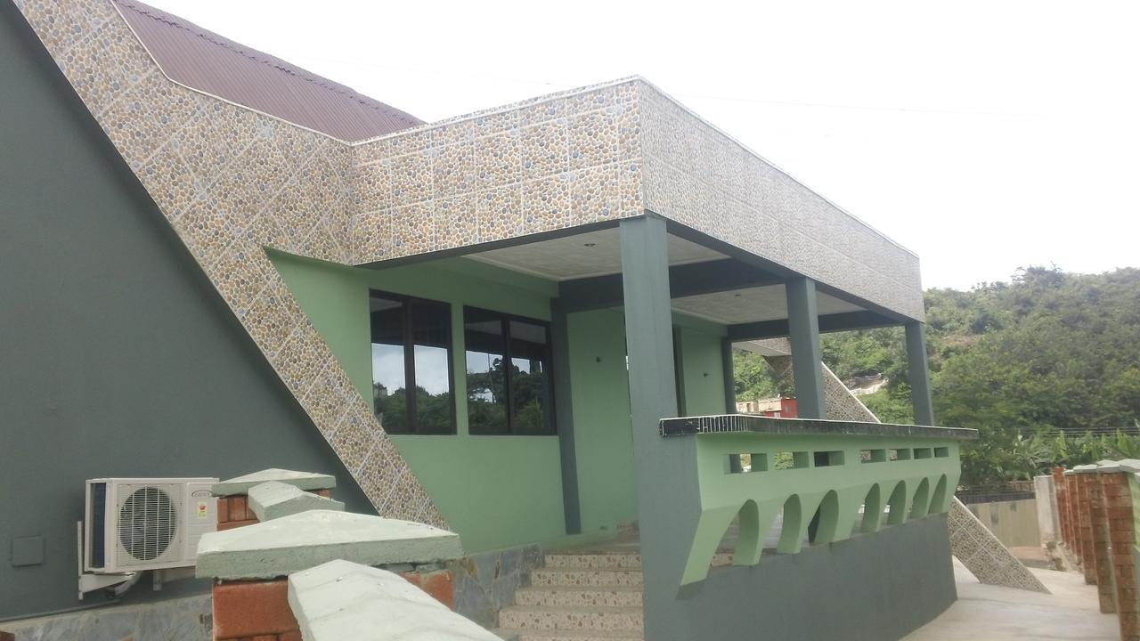 Mama Lee'S Lodge Yamoransa Dış mekan fotoğraf